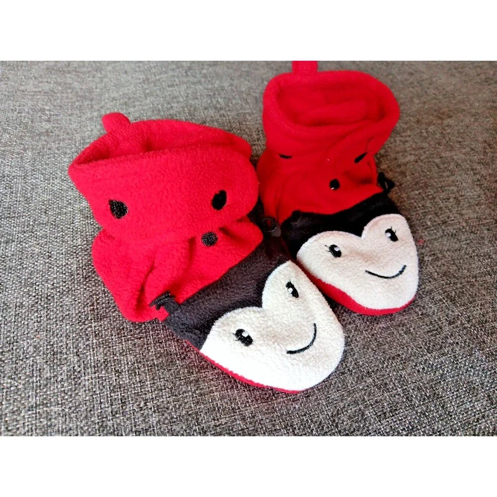 Unbranded these slippers